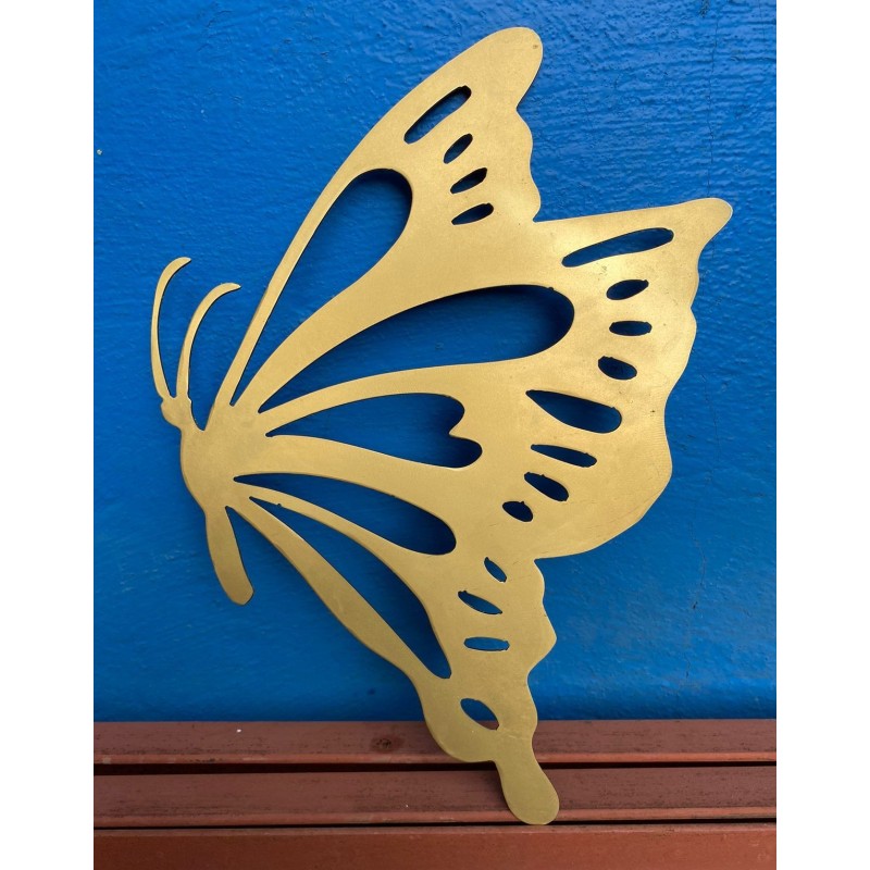 Mariposa Dorada en Metal