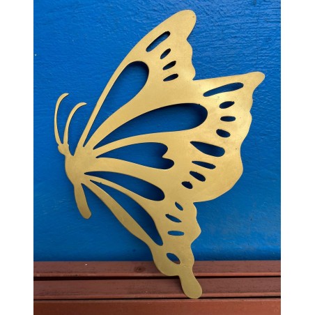 Mariposa Dorada en Metal
